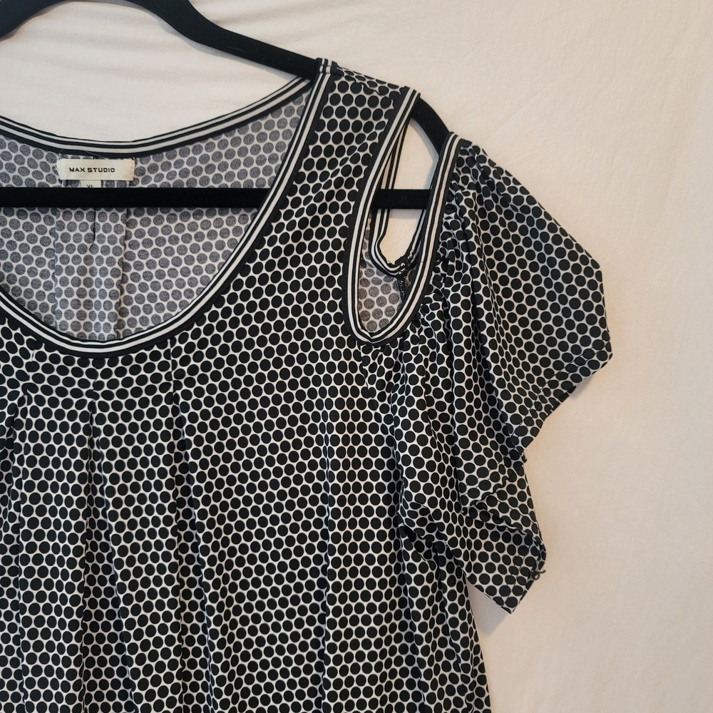 Max Studio Shirt Womens XL Black White Polka Dot‎ Cold Shoulder Short Sleeve